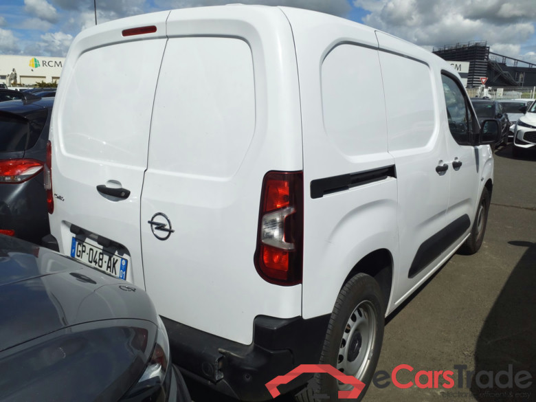 OPEL Combo  OPEL Combo  CARGO HDI 100 TAILLE M 950KG + PACK CHANTIER + CAMERA AR + RADIO DAB TABLETTE 8’’ #3