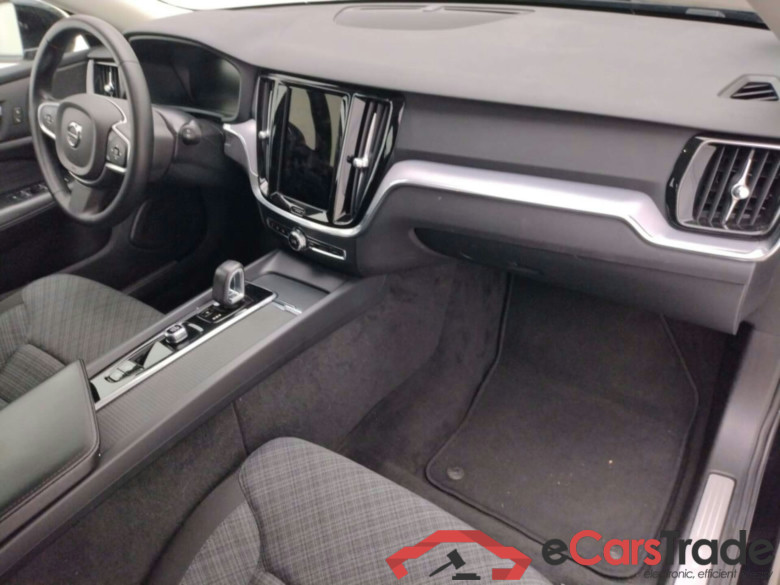 VOLVO V60 2.0 B3 MOMENTUM PRO GEARTRONIC #3