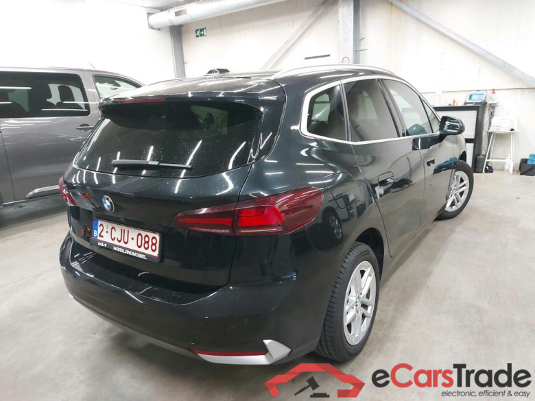 BMW - BMW 2 ACTIVE TOURER 218dA 136PK With Climatic & Navigation & Heated Sport Seats & Travel Pack & Pano Roof #2