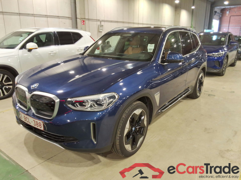 BMW IX3 80KWH AUTO