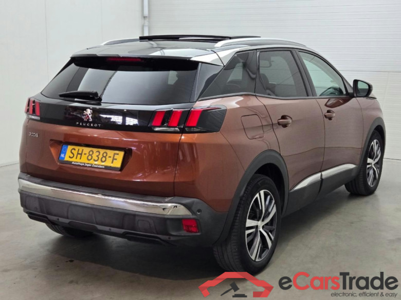 PEUGEOT 3008 1.2 PureTech Allure #4