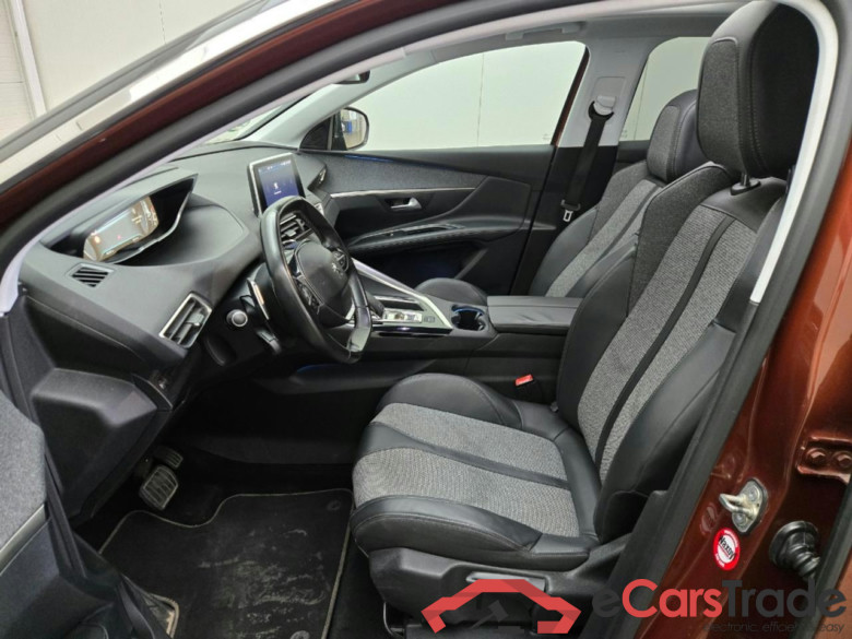 PEUGEOT 3008 1.2 PureTech Allure #5