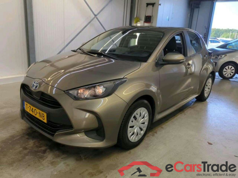 TOYOTA Yaris 1.5 Hyb. Active