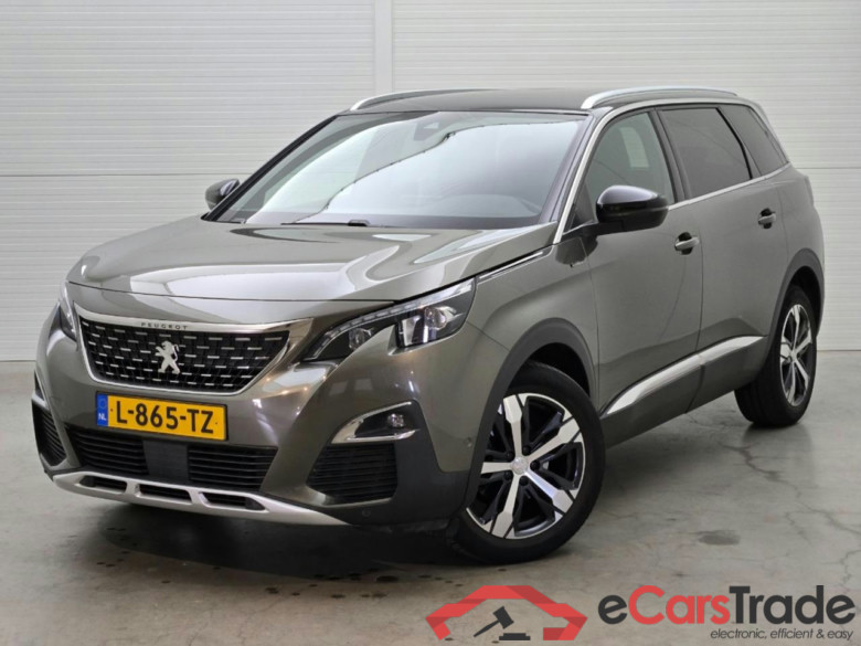 PEUGEOT 5008 1.2 PureTech Allure #1