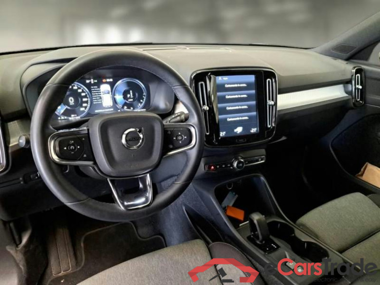 VOLVO XC40 / 2021 / 5P / SUV T4 RECHARGE PLUG-IN AUTO CORE #3