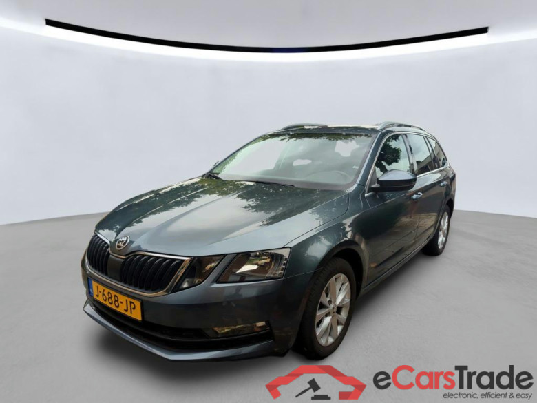 SKODA Octavia Combi 85 kW #1