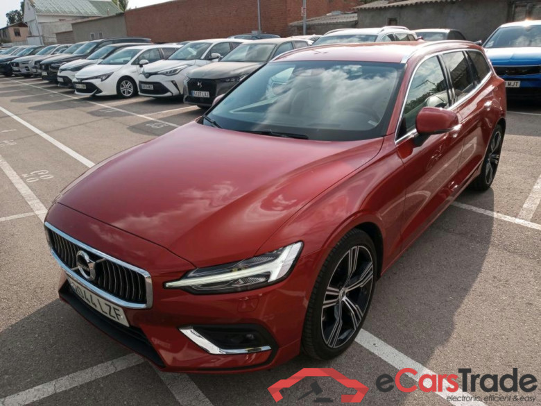 VOLVO V60 / 2018 / 5P / familiar 2.0 B4 (D) Inscription Auto