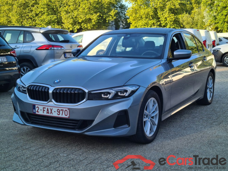BMW 320e Plug-In Hybrid Aut. LED LC-Pro Navi-Pro KeylessGo Camera Klima PDC ... #1