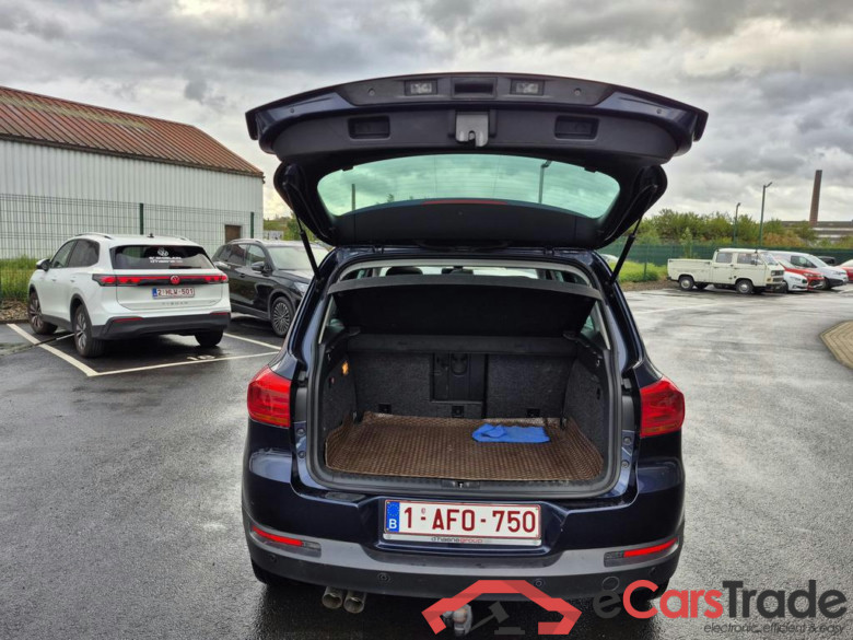 VOLKSWAGEN Tiguan Tiguan Sport & Style 2.0 TDI SCR BlueMotion Technology 81 kW (110 ch) 6 vitesses manuel #4