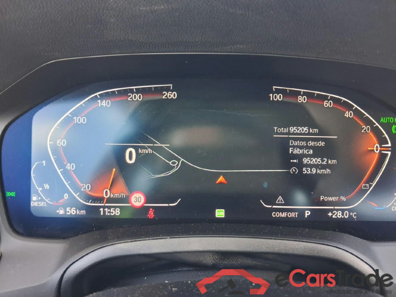 BMW Serie 3 / 2018 / 4P / sedán 318d Auto. #4