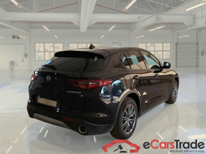 ALFA ROMEO STELVIO / 2017 / 5P / SUV 2.2 TURBO DIESEL 190CV BUSINESS AT8 Q4 #2