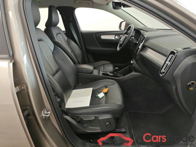 Volvo XC40 T3 automaat Momentum Business 5d #3