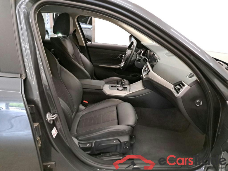 BMW - BMW 3 BERLINE 330e 292PK Business Edition With Heated Sensatec Sport Seats & Parking Assistant Pack  * HYBRID * #3