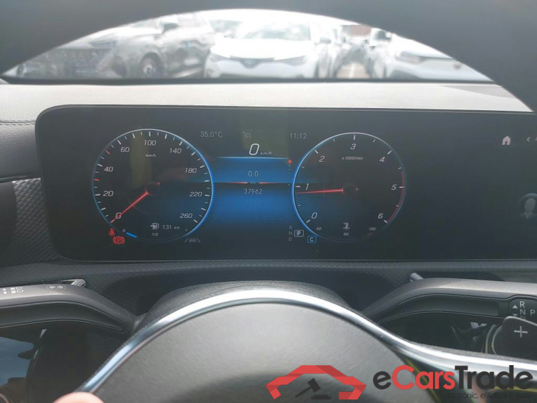 MERCEDES-BENZ CLA / 2019 / 4P / coupé CLA 200 D DCT #4
