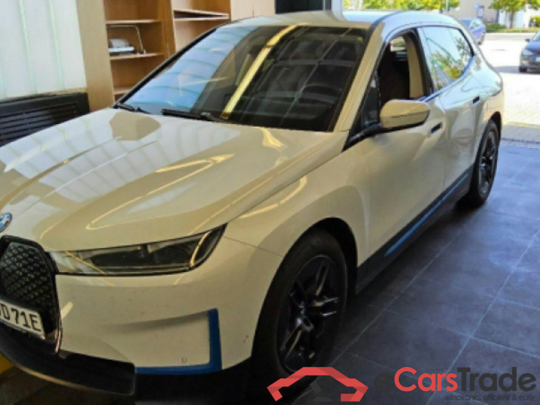BMW iX xDrive50  #1