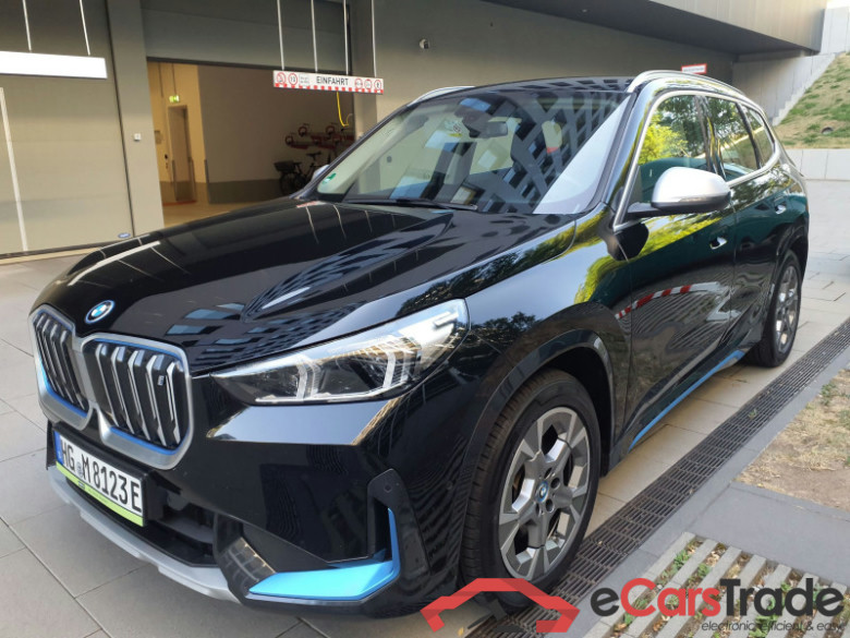 BMW iX1  #2