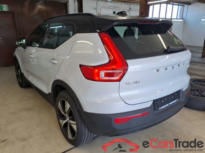 Volvo XC40  #3