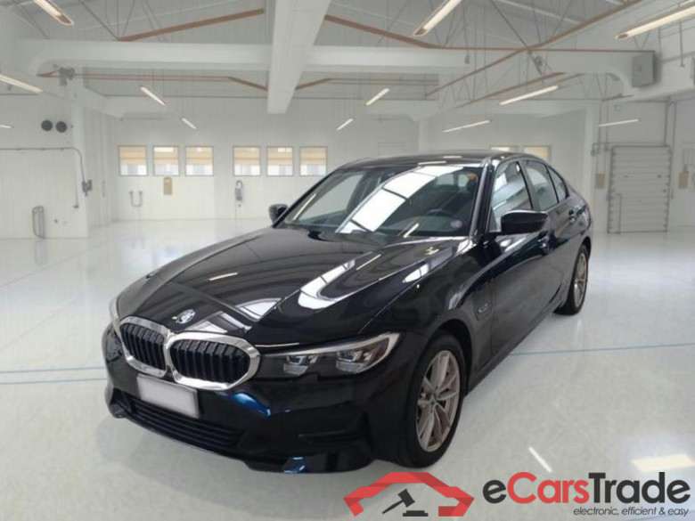 BMW SERIE 3 / 2018 / 4P / BERLINA 330E BUSINESS ADVANTAGE AUT. #1