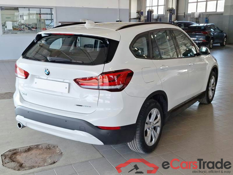 BMW X1 / 2019 / 5P / SUV XDRIVE 25E BUSINESS ADVANTAGE AUTOMATICO #2