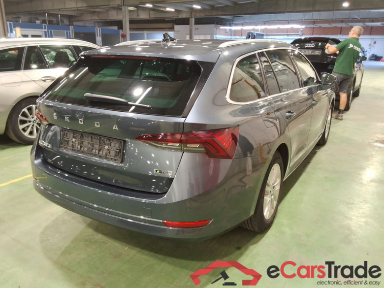 SKODA OCTAVIA COMBI 1.0 TSI MHEV 81KW DSG CLEVER #4