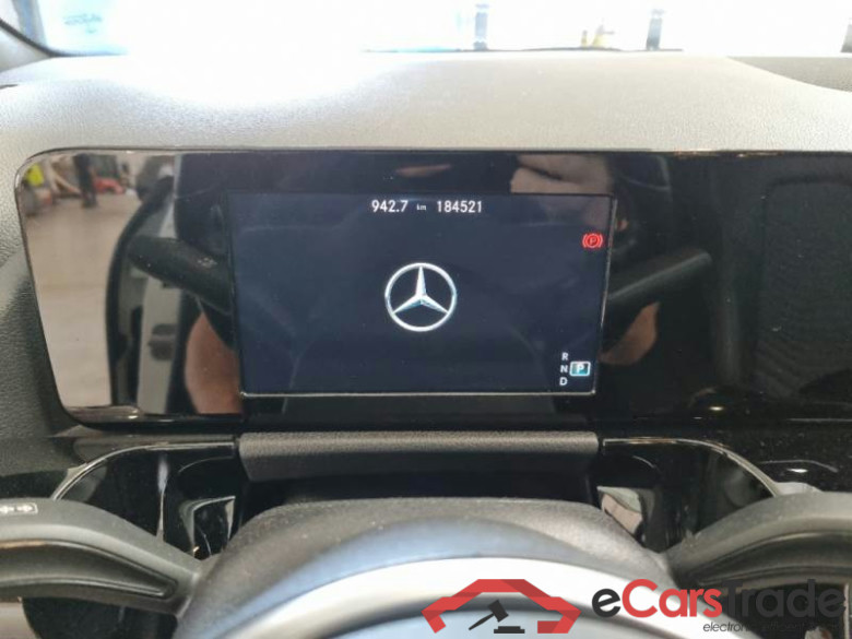 MERCEDES-BENZ GLA / 2020 / 5P / CROSSOVER GLA 200 D AUTOMATIC SPORT PLUS #4