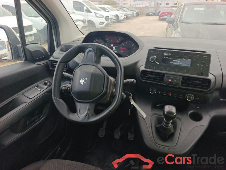 PEUGEOT Rifter / 2018 / 4P / combi Active Standard BlueHDi 73kW (IND) #3