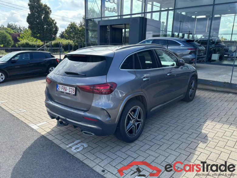 MERCEDES-BENZ GLA 180 Star Edition Star Edition #4