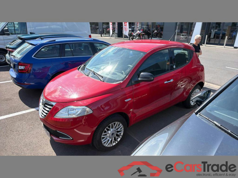 LANCIA Ypsilon 5P/D CNG Ypsilon CNG 0.9 TwinAir EcoChic Gold #1