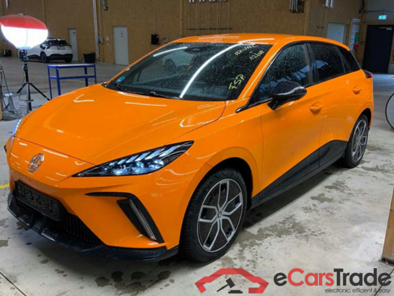 MG MG4 Luxury 5d 150kW