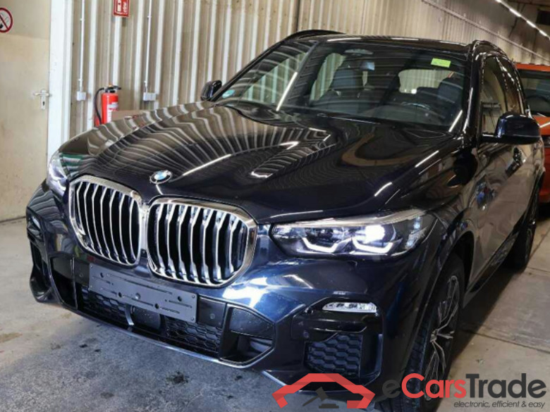 Baureihe X5 xDrive 45 e M Sport 3.0 290KW AT8 E6d #1