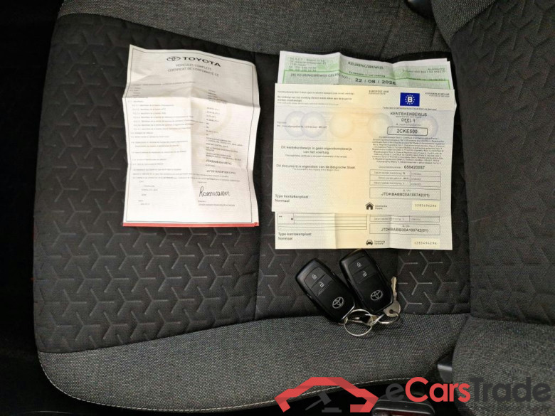 TOYOTA YARIS CROSS 1.5 VVT-IE HEV DYN. PLUS BI-TONE CVT #3