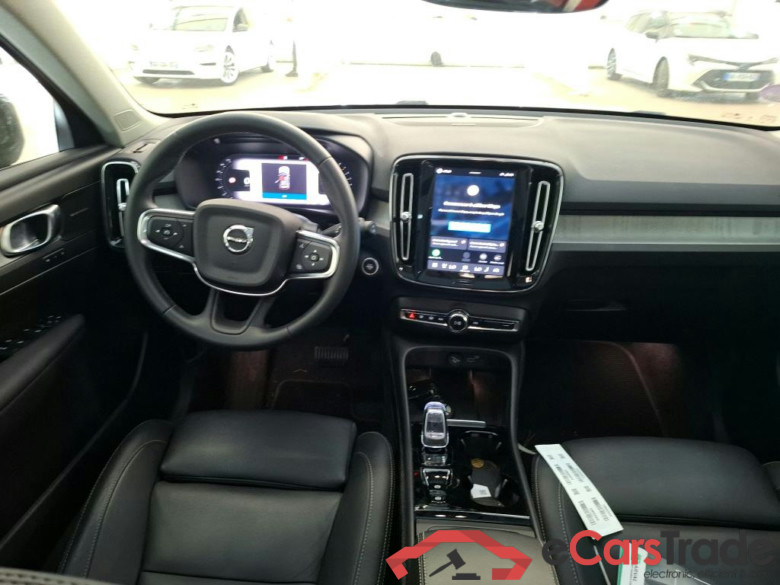 VOLVO XC40 2022 5P SUV B3 163 DCT 7 Ultimate #5