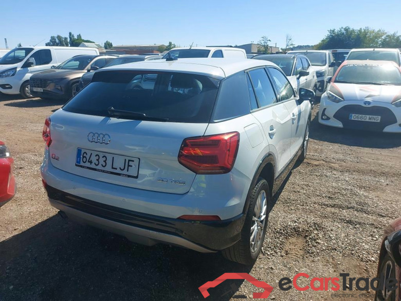 AUDI Q2 / 2016 / 5P / todoterreno Design 30 TFSI 85kW (116CV) (AC) #2
