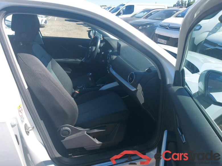 AUDI Q2 / 2016 / 5P / todoterreno Design 30 TFSI 85kW (116CV) (AC) #6