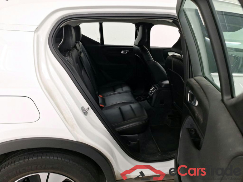VOLVO XC40 1.5 T4 PHEV INSCRIPTION EXPR. DCT #3