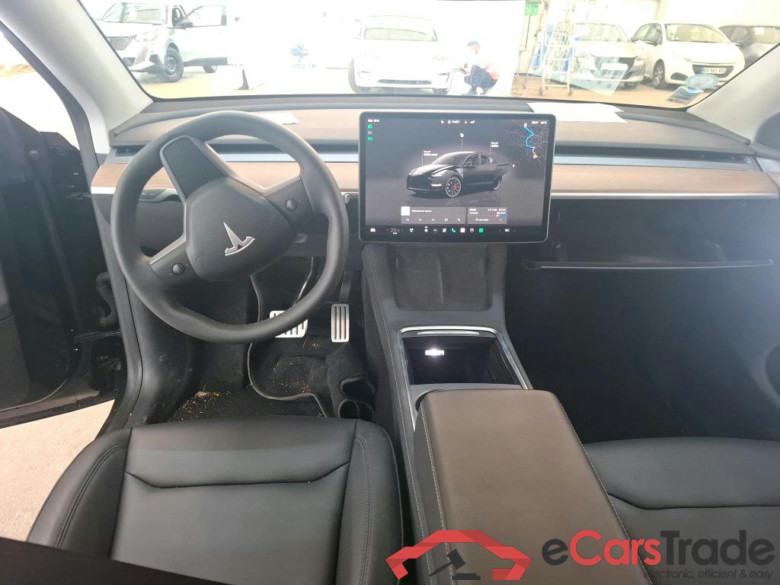 TESLA Model Y / 2020 / 5P / SUV Performance Dual Motor AWD #6