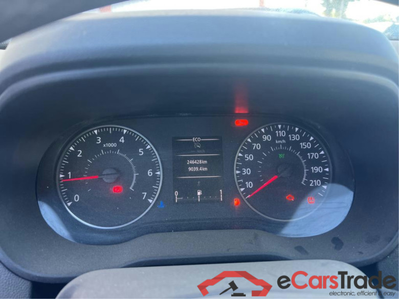 DACIA Duster / 2018 / 5P / todoterreno Comfort Blue dCi 85kW (115CV) 4X4 #4