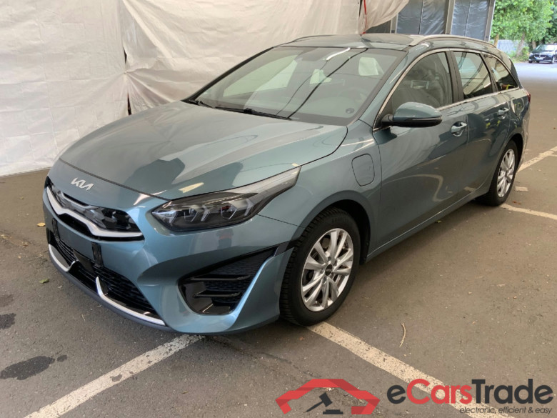 Ceed Sportswagon Plug-in Hybrid Vision 1.6 104KW AT6 E6d #1
