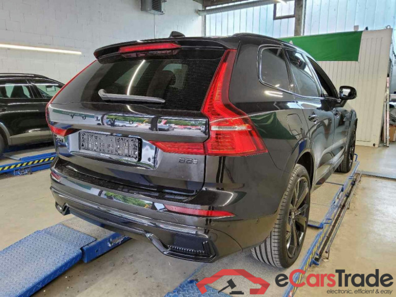 Volvo XC60 (03.2017->) DE - SUV5 B5 (Benzin) AWD EU6d, Plus Black Edition Mild-Hybrid, (Facelift) 2023 #3