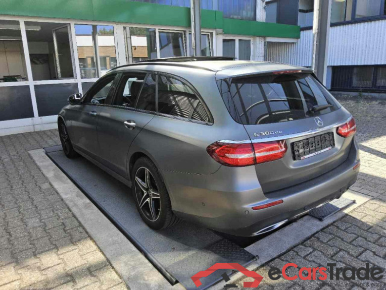 Mercedes-Benz E T-Modell (BM 213)(06.2016->) DE - Kb5 E 300 de EU6d-T, AMG Line, 2018 - 2020 #4