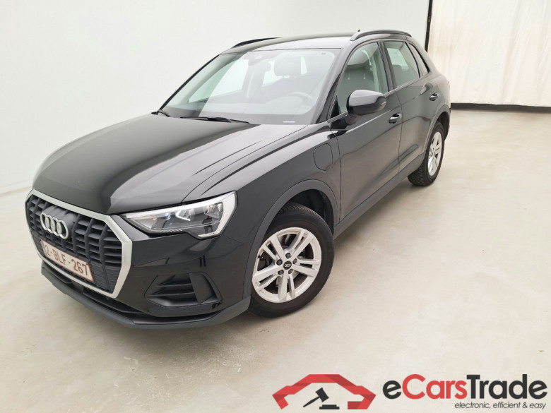 Audi, Q3 '18 PHEV, Q3 45 TFSie PHEV 180kW Str. #2