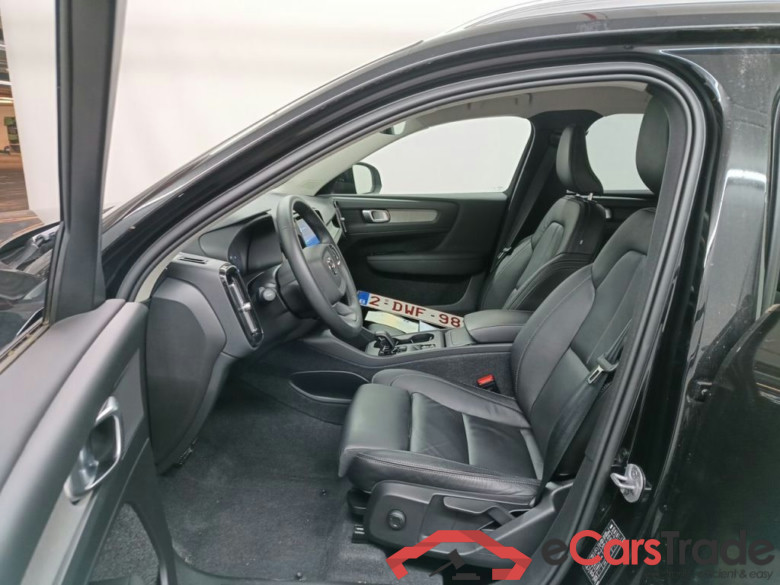 Volvo XC40 B3 Core DCT 5d #3