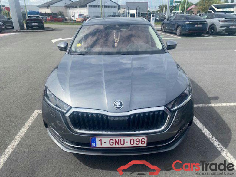 SKODA Octavia Combi Octavia Combi Family 2.0 TDI 85kW (115ch) DSG7 #1