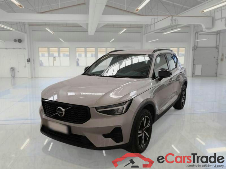 VOLVO XC40 / 2021 / 5P / SUV B3 AUTOMATICO PLUS DARK