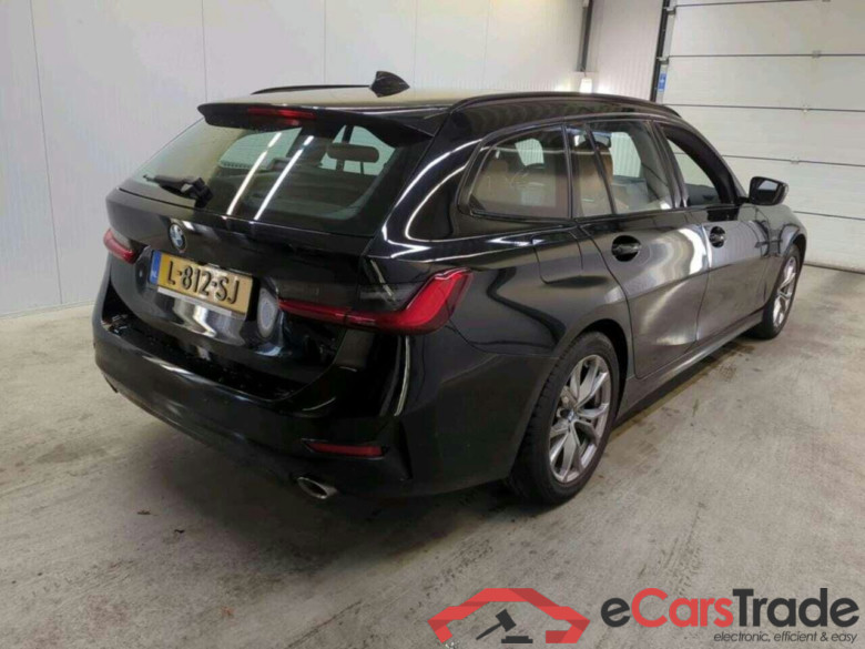 BMW 3-serie Touring 320e Bns Ed.P #2