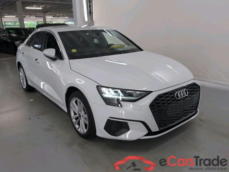 AUDI A3 2.0 TDI 35 110KW S TRONIC ATTRACTION B.E #2