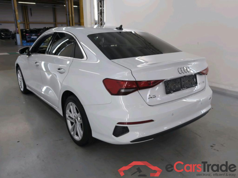 AUDI A3 2.0 TDI 35 110KW S TRONIC ATTRACTION B.E #3