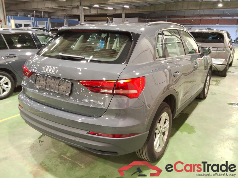 AUDI Q3 1.4 45 TFSI E S TRONIC #4