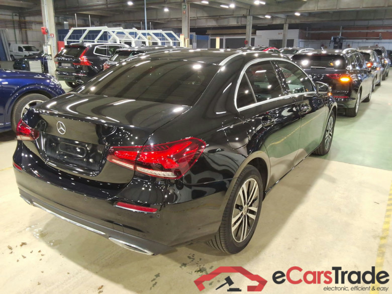 MERCEDES-BENZ A-CLASS LIMOUSINE 1.3 A 250 E BUSINESS SOLUTION DCT #4