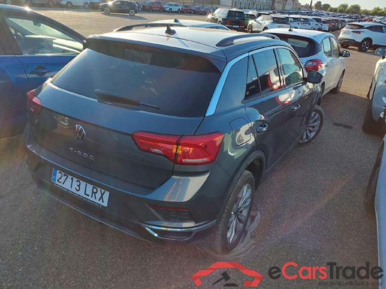 VOLKSWAGEN T-Roc / 2017 / 5P / todoterreno Advance 2.0 TDI 110kW (150CV) DSG (AC2) #2
